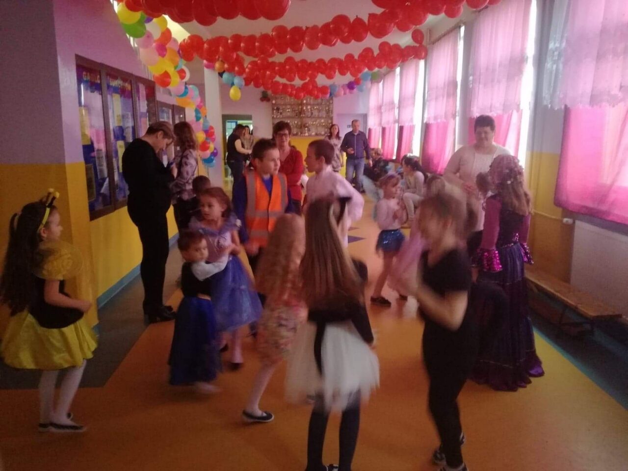 received_1201978133312188